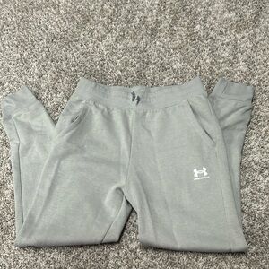 Under armour youth jogging pants/ sweat pants light grey brand new no tags